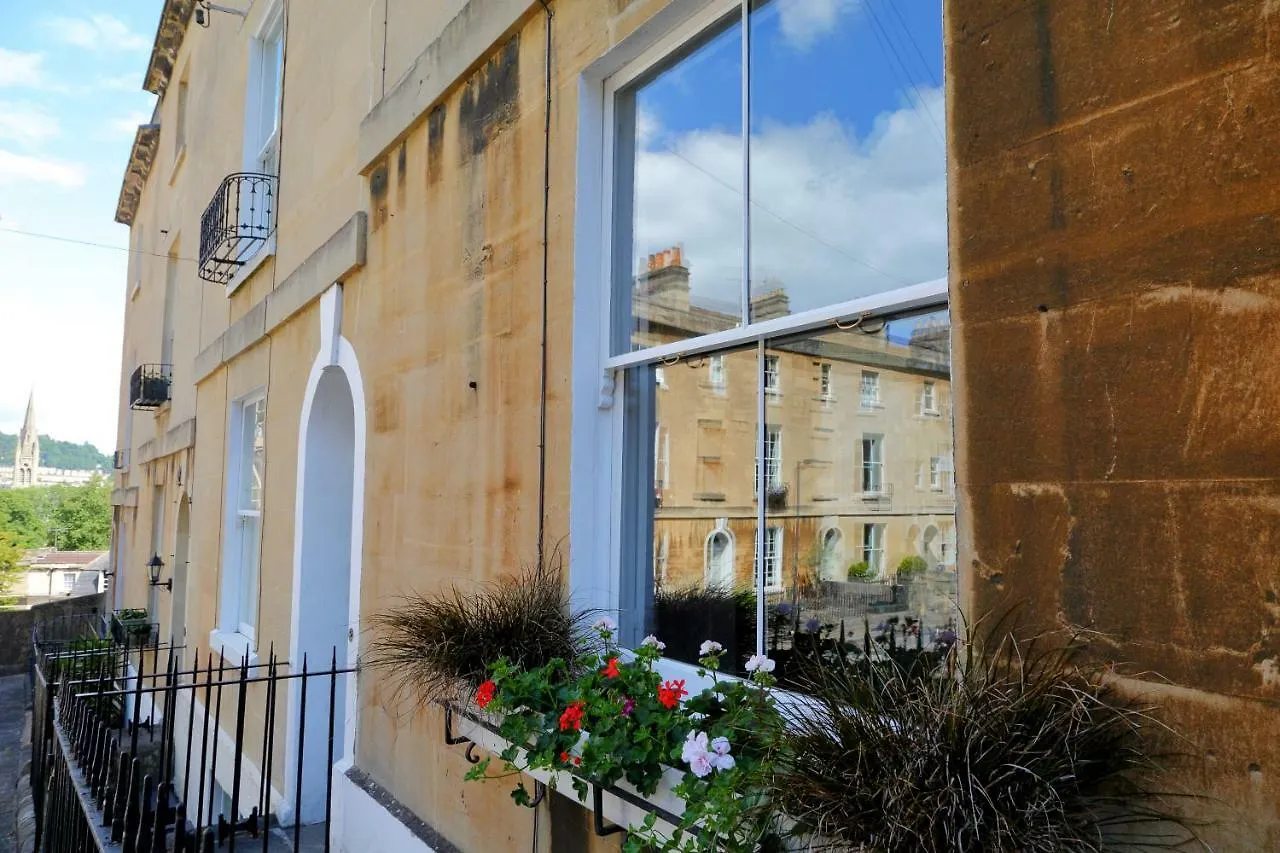 Southcot Place Apartment Bath