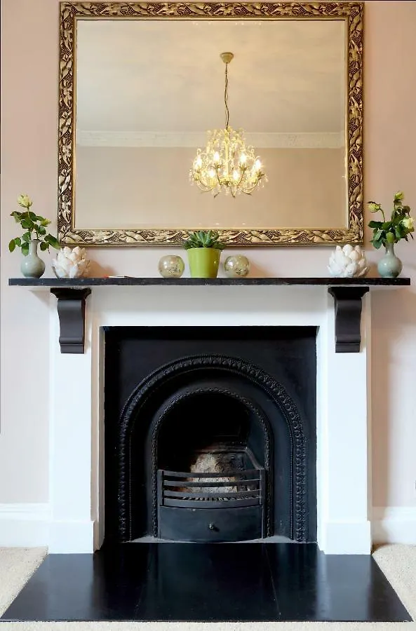 Southcot Place Apartment Bath
